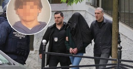 "SVEJEDNO MU JE ŠTO JE TAMO, SVJESTAN JE SVEGA!": Dječak ubica okružen ljekarima i POLICIJOM, samo mu 1 osoba dolazi!