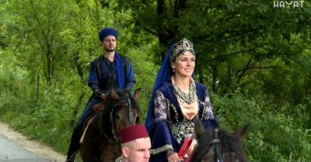 DŽENETA PAJIĆ IZ KARAULE KRENULA KONJICOM PUT AJVATOVICE: Ovo mi je prva godina da jašem, dedo je išao čak 25 godina