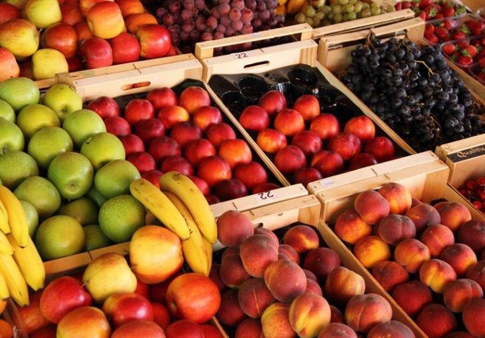 4 VRSTE VOĆA KOJE DIJABETIČARI NE SMIJU DA JEDU: Šećer skače vrtoglavo od samo jedne porcije ovog voća