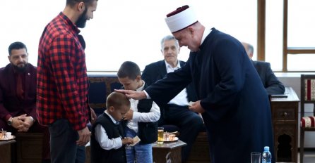 Bajramski prijem kod reisa Kavazovića, prisustvovali i najmlađi