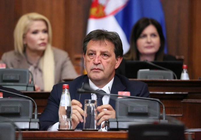 MINISTAR GAŠIĆ O OCU DJEČAKA UBICE: Neistina je da je dijete otac vodio u streljanu BIA-e