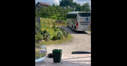 Ifeta iz Konjević Polja svratila pun autobus turista iz Italije na baklavu