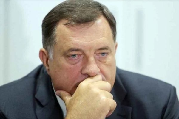 OGLASIO SE DODIK NAKON ŠTO MU JE SAD STAVIO DJECU NA CRNU LISTU: Drago mi je da su skinuli sina Radovana Karadžića