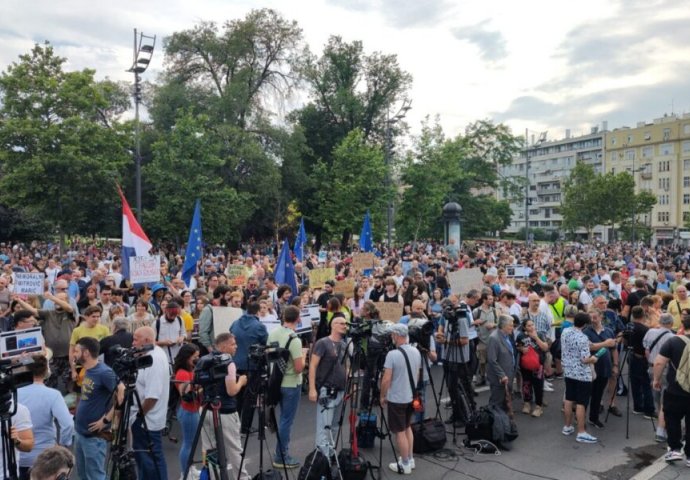 Protesti se održavaju u Beogradu i u još nekoliko gradova Srbije