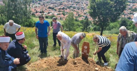 SARAJEVO ISPRATILO LEGENDARNOG IZVOĐAČA SEVDALINKI: Od Seje Pitića oprostile se brojne kolege