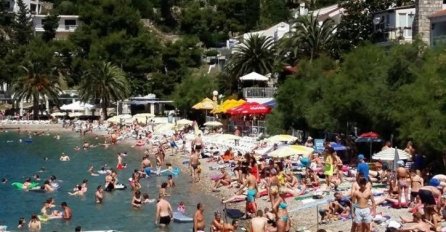 TURISTI IZ HRVATSKE "NAVALILI" U NEUM: Evo šta je razlog