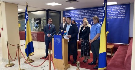 DF o sinoćnjim dešavanjima u Parlamentu FBiH: ‘To je iscrpljivanje zastupnika..’
