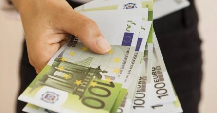 NOVAC STIŽE ZA 4 HOROSKOPSKA ZNAKA: Evo ko će imati pare do 15. jula