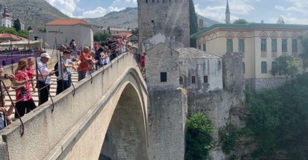 Turist iz Srbije poginuo nakon pada sa zidića u Mostaru