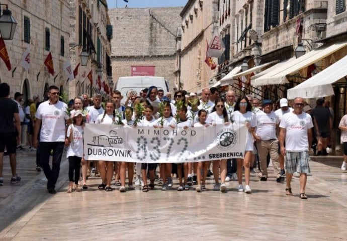 Dubrovnik: Mimohod sjećanja na srebrenički genocid