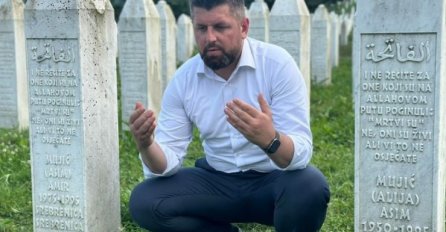 Ćamil Duraković: 'Nema više nikog u Srebrenici. Delegacije su otišle. Samo nišani i tišina'