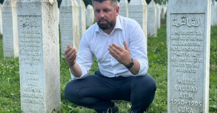 Ćamil Duraković: 'Nema više nikog u Srebrenici. Delegacije su otišle. Samo nišani i tišina'