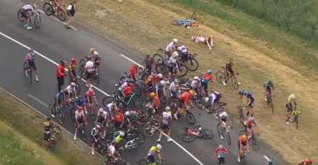 Strašne scene na Tour de Franceu: Sudari, hitna evakuisala povrijeđene (VIDEO)