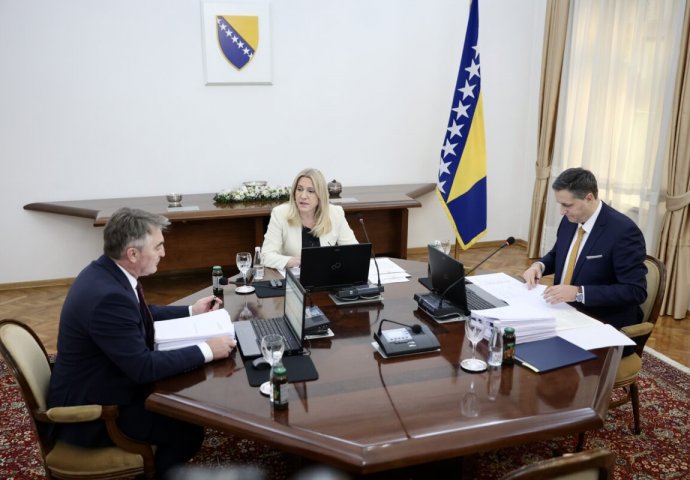 Danas vanredna sjednica Predsjedništva BiH: Evo o čemu će se razmatrati