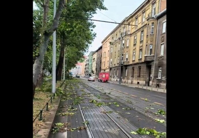 UŽIVO: Ovako Zagreb izgleda nakon apokaliptičnih scena i izuzetno jakog nevremena (VIDEO)