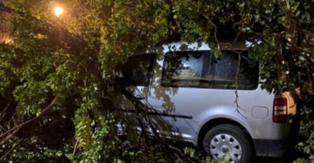 Sjajan gest dobrog susjeda: Pogledajte na koji način autostaklar pomaže građanima nakon oluje