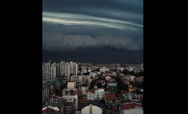 KAKVI SU OVO ČUDNI OBLACI NAD SRBIJOM? Svi danima uznemireno gledaju u nebo: Ovi prizori bude NEOPISIVU JEZU (FOTO)