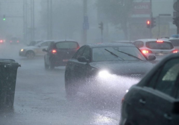 ITEKAKO ZABRINJAVAJUĆE! Meteorolog: ‘Svi sastojci za moćnu oluju su tu. Može li biti jača od one u srijedu? Nažalost, da‘