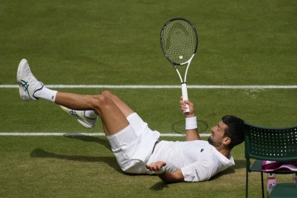 499001-novak09-ap-orig