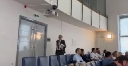 Vijećnici Općine Centar izglasali opoziv načelnika, Srđan Mandić napustio sjednicu