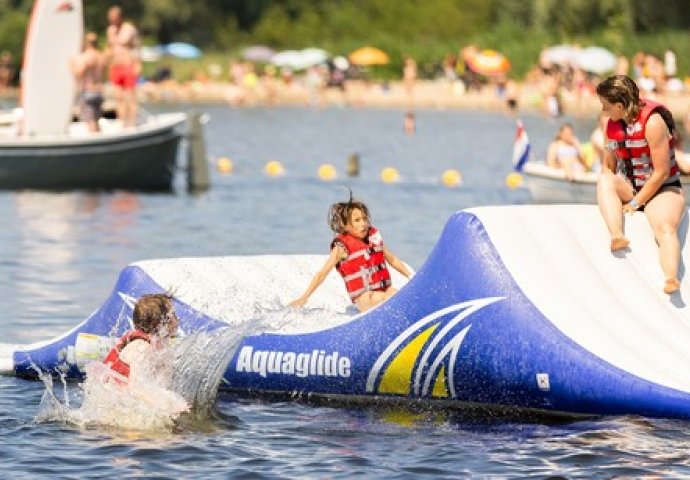 Otac umro, kći kritično: Vjetar ih bacio 50 metara s konstrukcije u aqua parku