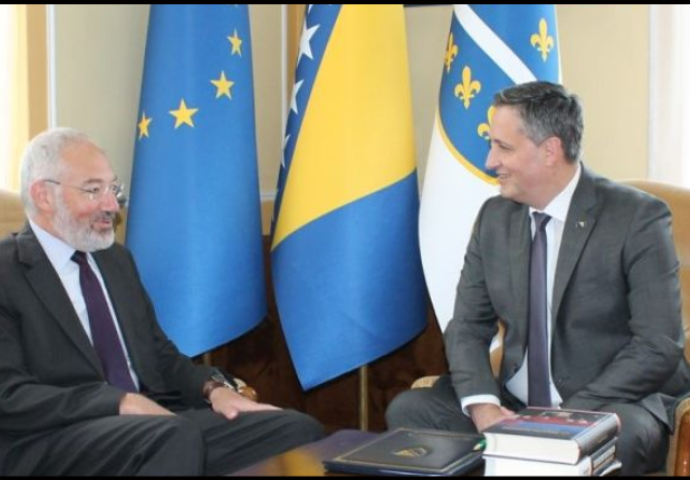 Bećirović se sastao s Girginom: Jačati ekonomske i političke veze BiH i Turske
