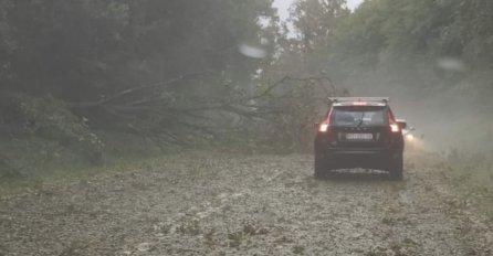 "Pripremite se na nevrijeme, isključite kućanske aparate i sklonite stvari sa balkona": STIGLO UPOZORENJE VATROGASACA
