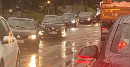 POTOP U SARAJEVU: Ceste pod vodom, na pojedinim dionicama usporen saobraćaj: POGLEDAJTE KAKO TRENUTNO IZGLEDA GLAVNI GRAD BiH (FOTO)