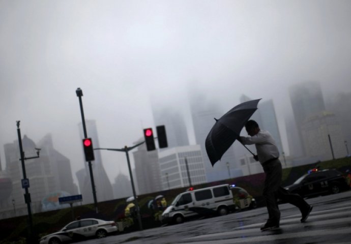 Snažne oluje pogodile istok Amerike, najmanje dvoje poginulih