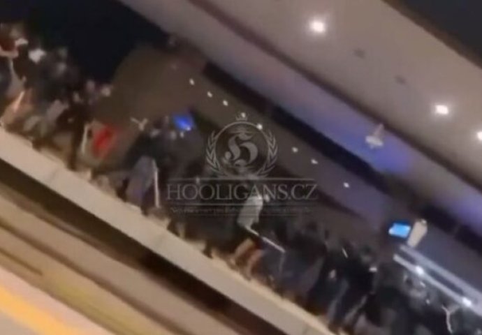 GRCI OBJAVILI SNIMAK: “Ovo je trenutak kada hrvatski huligani ulaze u podzemnu” (VIDEO)