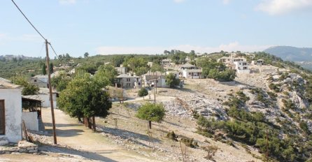 Velika potraga u Grčkoj: Nestao par s kćerkama iz Srbije