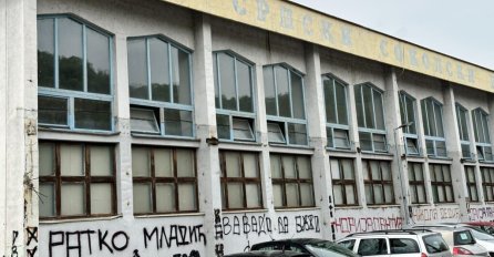 Grafiti veličanja Ratka Mladića u Zvorniku uznemiruju povratnike