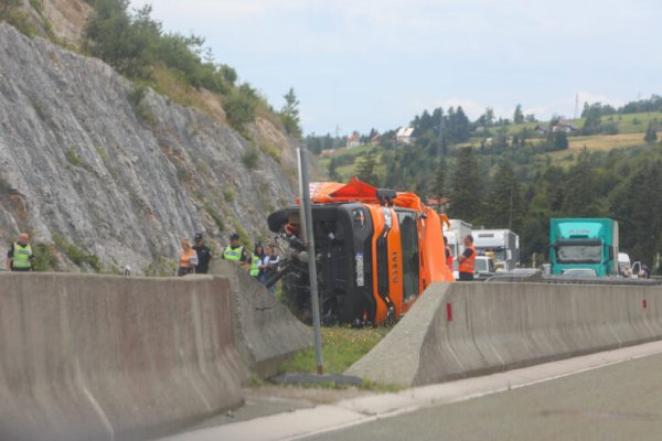 Tragedija: Vozač iz BiH kamionom usmrtio dvojicu radnika Hrvatskih autocesta