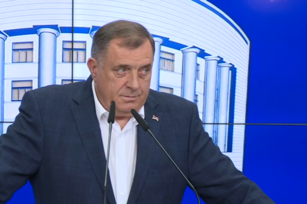 POGLEDAJTE ŠTA JE DODIK DANAS REKAO O SPOMENIKU BOSANSKOM KRALJU TVRTKU U SARAJEVU: "U vrijeme Tvrtka su živjeli Srbi, muslimana nije bilo"