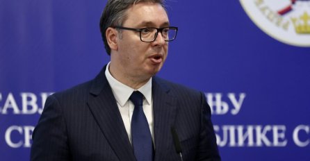 VUČIĆ NAJAVIO: Slijedi najveće povećanje penzija u historiji Srbije