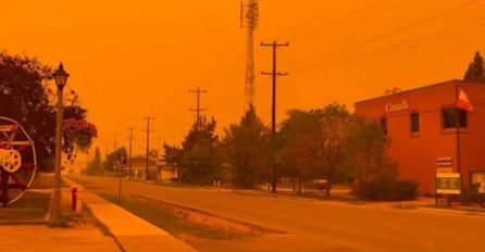 Crveno nebo nad gradom: Zastrašujući prizori iz područja zahvaćenih požarom (VIDEO)