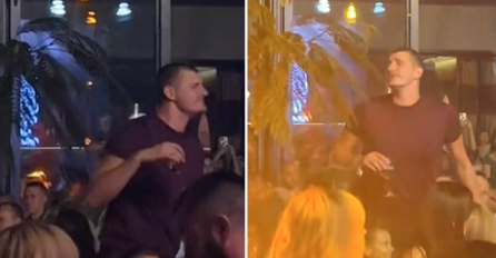 HIT SNIMAK - NIKOLA JOKIĆ U TRANSU NA CECINOM NASTUPU! U ruci alkohol, a pogodila ga OVA pjesma! (VIDEO)