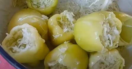 PAPRIKE BABURE PUNJENE KUPUSOM JE NAJUKUSNIJA TURŠIJA KOJU STE IKAD PROBALI: Ovo je najbolji starinski recept bez hemije