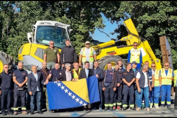 Bravo, heroji: Spasioci iz BiH nakon višesedmične pomoći u Sloveniji vratili se u Sarajevo