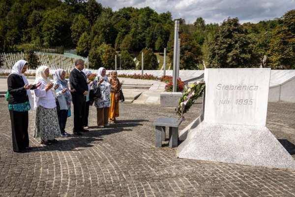 Escobar i Murphy odali počast žrtvama genocida u Srebrenici