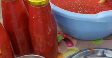 PARADAJZ U FLAŠAMA: Starinski recept koji će vam omogućiti da zimi pijete paradajz iz flaše