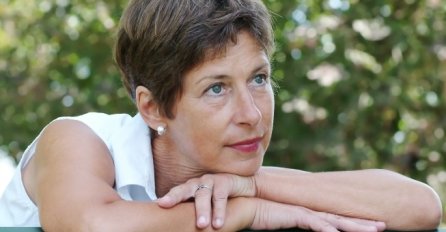JEDNU GREŠKU MNOGE ŽENE PRAVE: Evo koje navike treba izbaciti i ublažiti simtome menopauze