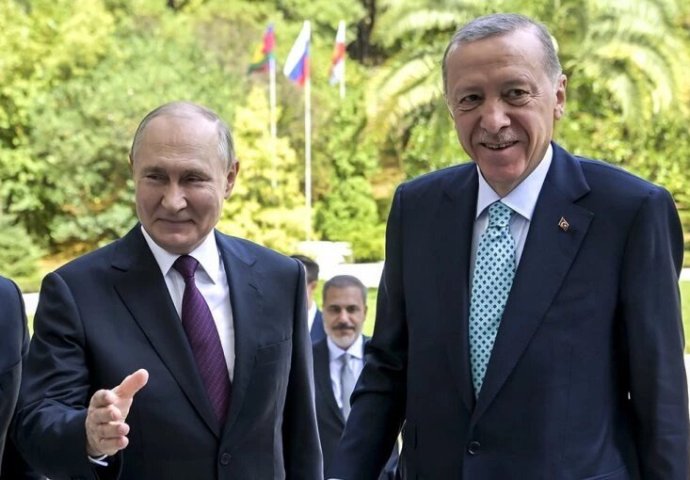 ŠTA SE SVE NALAZI NA TRPEZI KOJU JE PUTIN SPREMIO ERDOGANU: Nema čega nema, dezert pravo iznenađenje! A TEK PIĆE, NEVJERICA