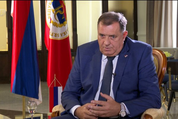 IZUZETNO OPASNE NAJAVE! Milorad Dodik zaprijetio Šmitu kao nikad do sada: Evo šta je poručio predsjednik RS!