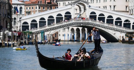 Venecija će na proljeće turistima naplaćivati ulaz u grad