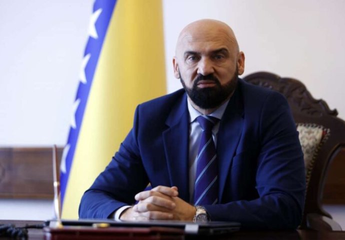 Isak: FUP preuzima Sky predmete, spremni smo se uhvatiti u koštac sa velikim kriminalnim grupama