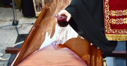 KONAČNO JE OTKRIVENO DA LI SMIJETE NOSITI ODJEĆU OD POKOJNIKA: Vjerovanje je JASNO KAO DAN, malo ko je znao