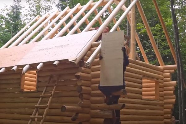 SAGRADILI KOLIBU KORISTEĆI SAMO TESTERU I SJEKIRU: Trebalo im je 2 i po godine ali sada žive u RAJU