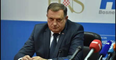 Dodik prijeti: "Kad Schmidt nametne zakon o državnoj imovini, donosimo odluku o samostalnosti"
