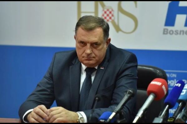 Dodik prijeti: "Kad Schmidt nametne zakon o državnoj imovini, donosimo odluku o samostalnosti"